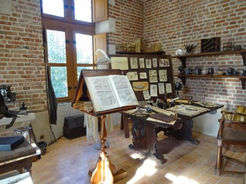 2018 - 29 Le Clos-Lucé (08)